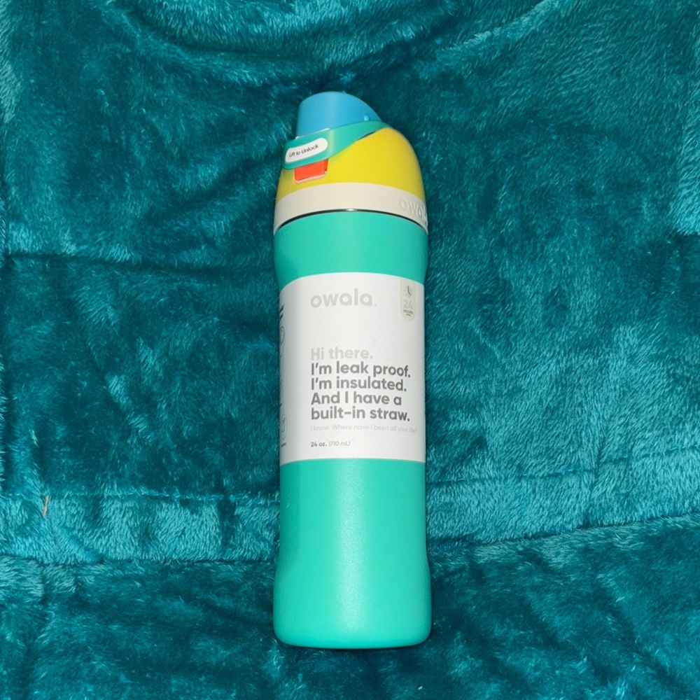 Blue and Yellow Insulated Water Bottle for Dining